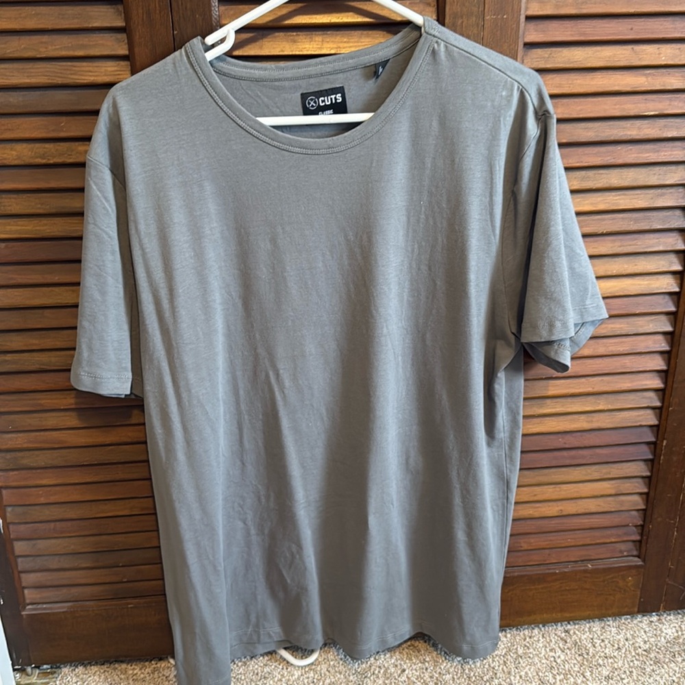 Men’s Cuts shirt.